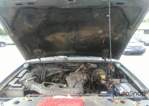 1994 Ford Ranger z USA, uszkodzony, nr VIN 1FTCR11X6RTA18891